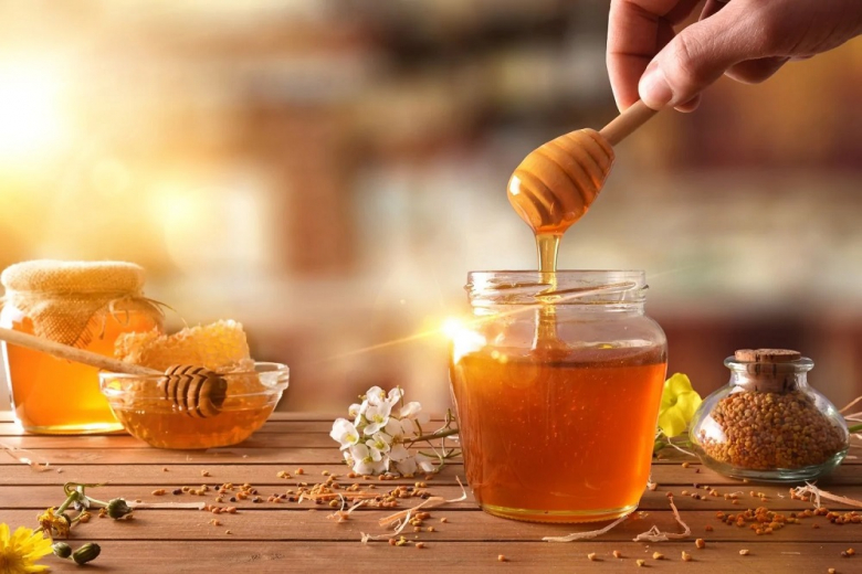 Путин подписал закон против фальсификации мёда